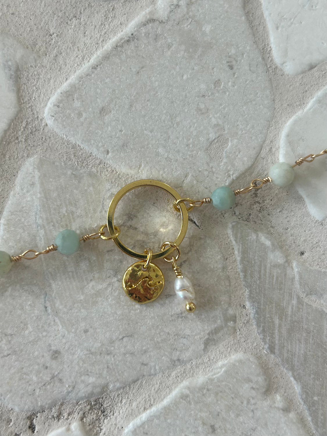 Chasing Waves Bracelet and charm - pearl and cutting stone / 18k gold plated