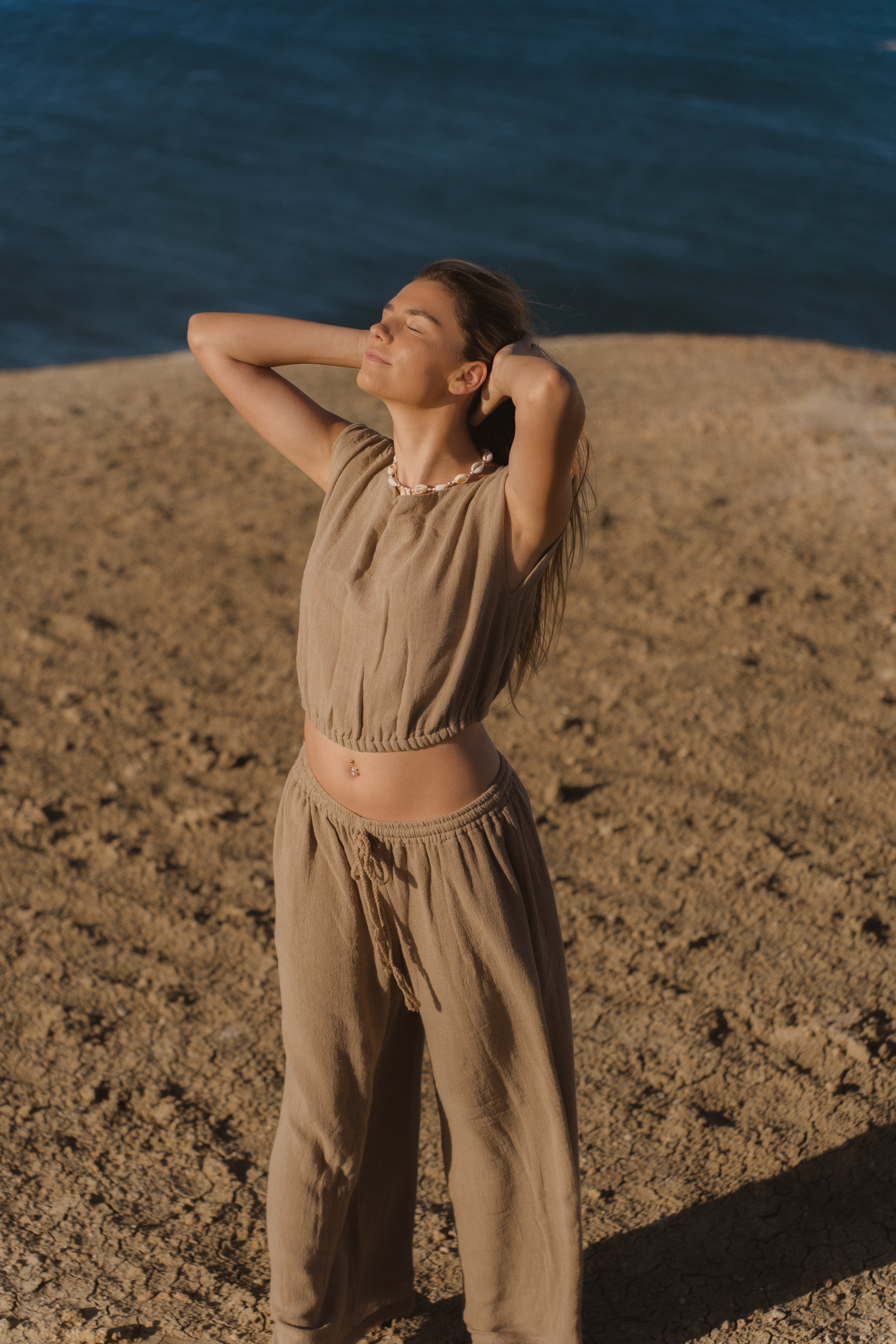 Lineen / hemp style set in taupe brown colour, perfect summer set by Malia the label.