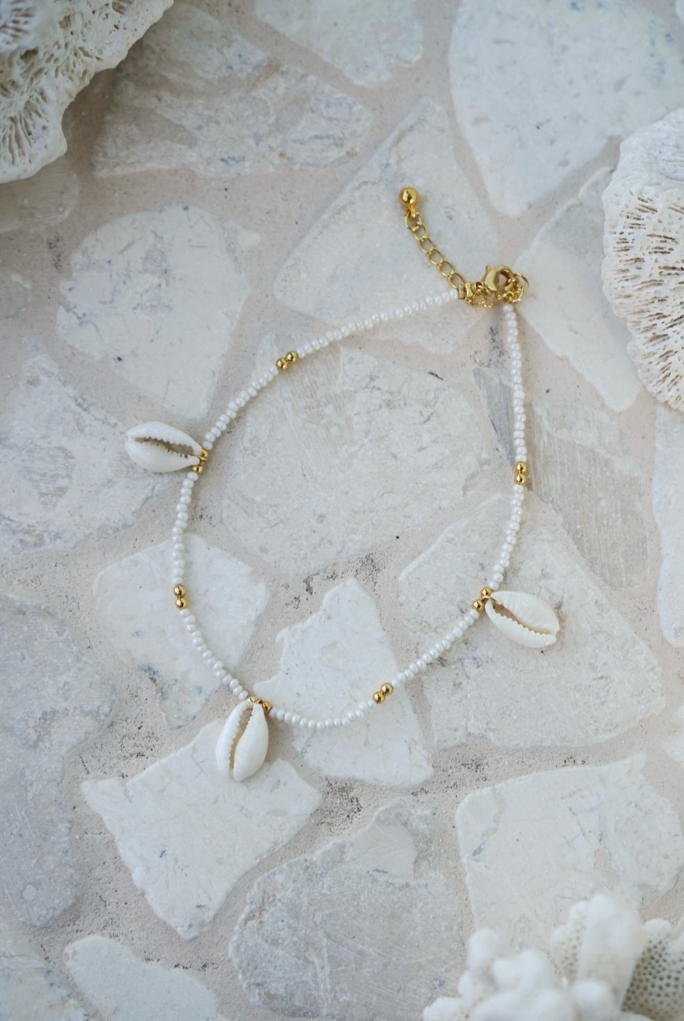 Cowrie shell anklet with white and gold glass beads and adjustable 18k gold plated clasp - Malia the label jewellery